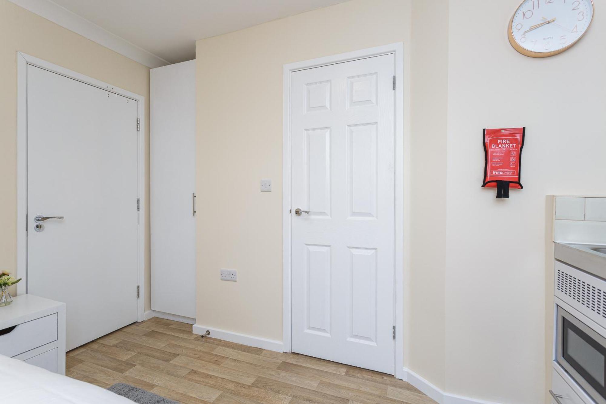 Blackberry - Stylish Self-Contained Flats In Soton City Centre Southampton Szoba fotó